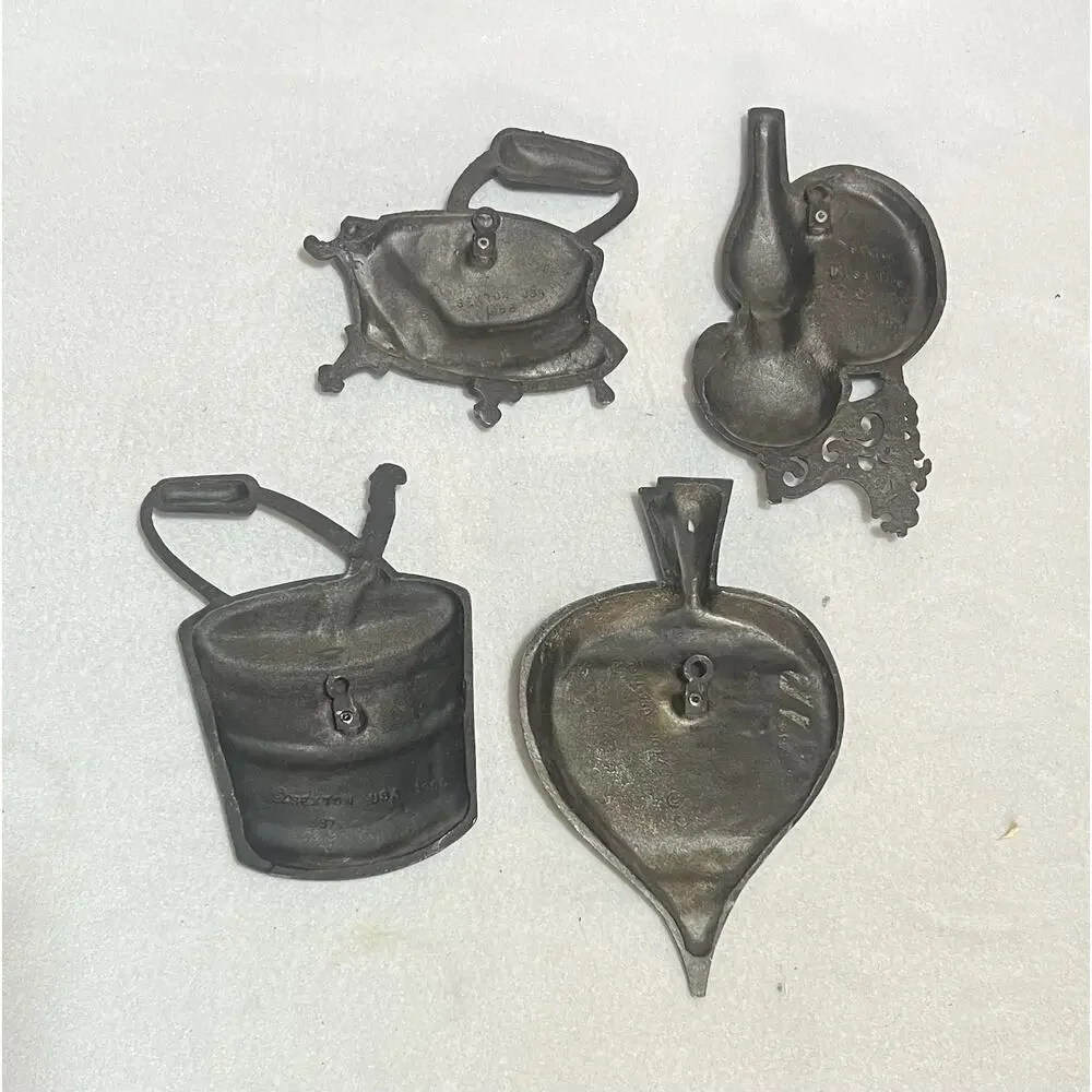 Vintage 1966 Sexton Diecast Country Living Metal Wall‎ Hangings Plaques Black